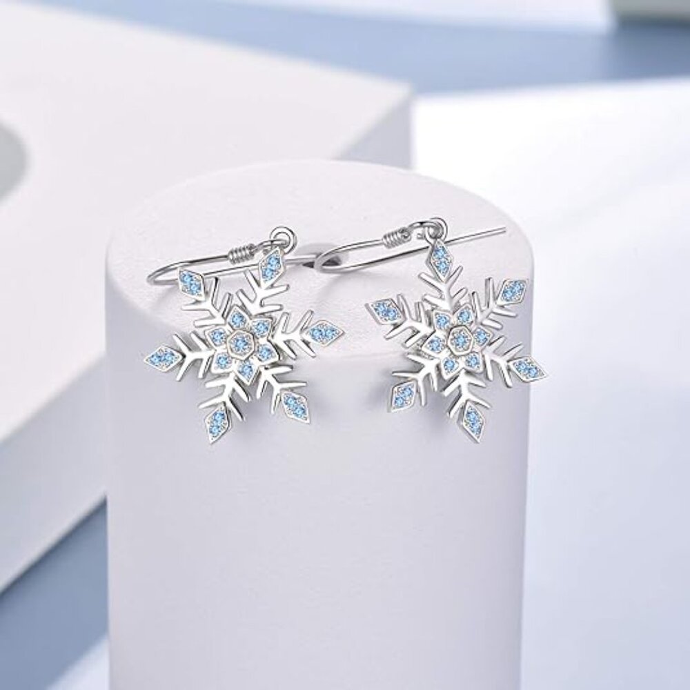 Neiman Marcus Sterling Silver Snowflake Christmas Earrings - Picture 3 of 4